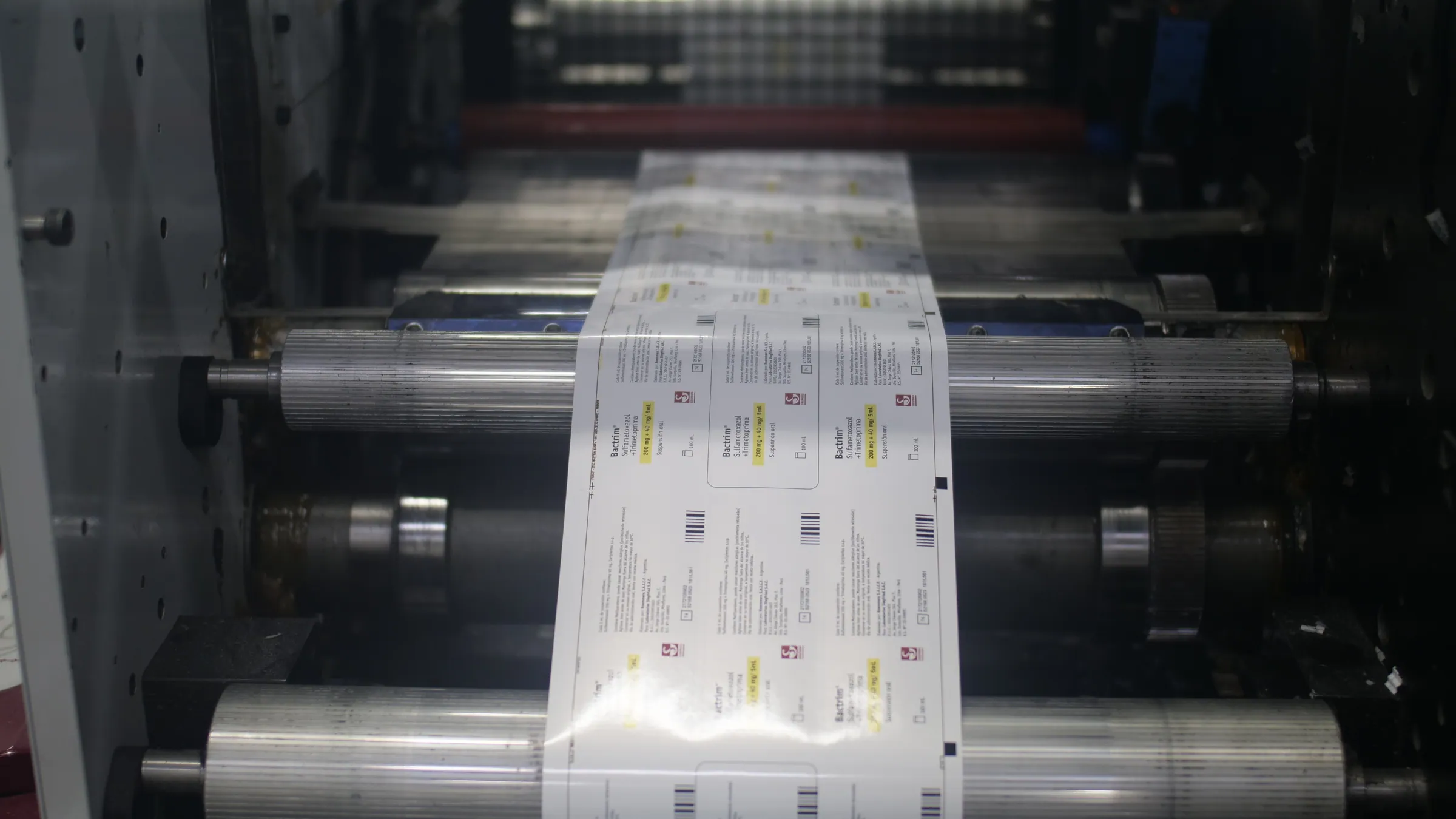 Etiquetas autoadhesivas en rollo producidas por Neuhaus
